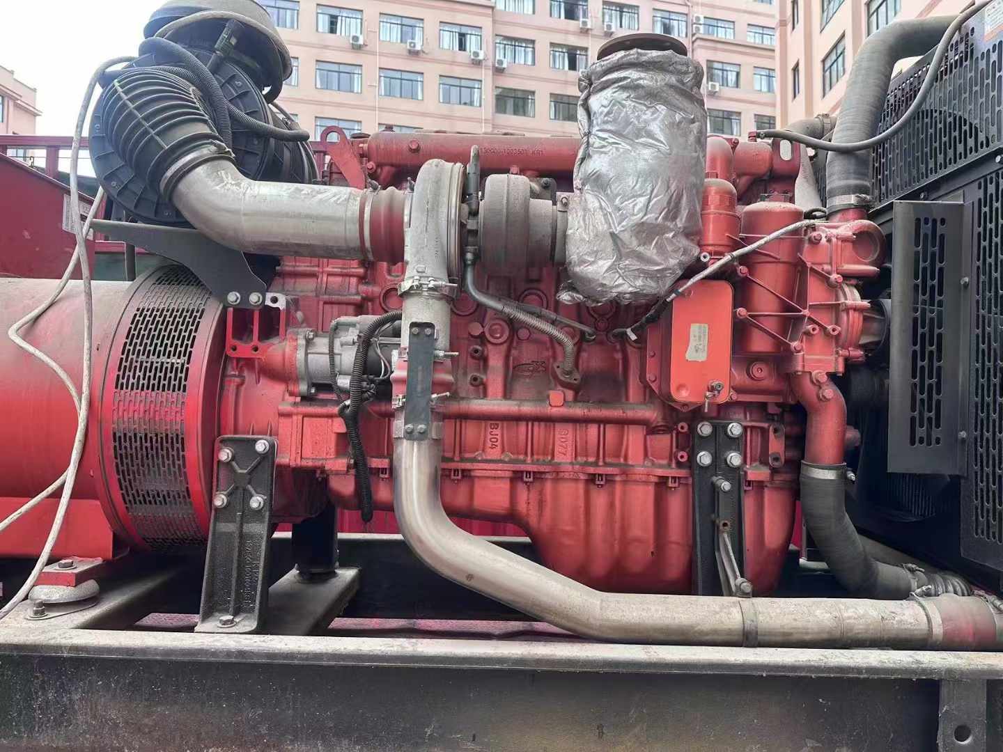 青河如何选择适合 600kW 柴油发电机组的过载保护器？