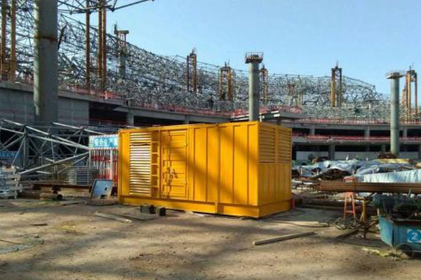 青河发电机出租如何判断空气滤清器是否需要更换？